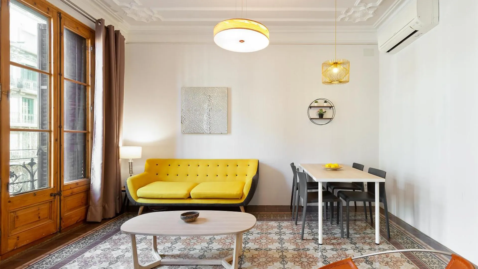Bailen Apartments By Central Barcelona Spain