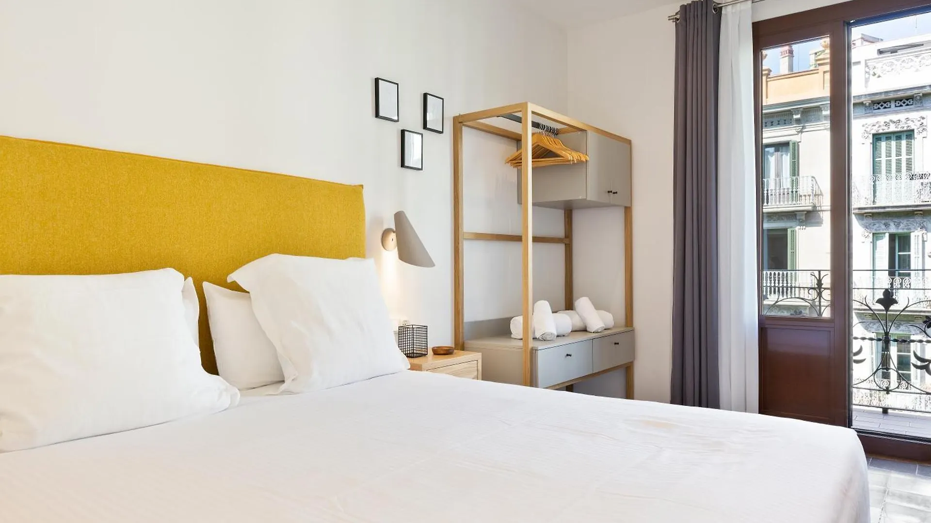 Bailen Apartments By Central Barcelona
