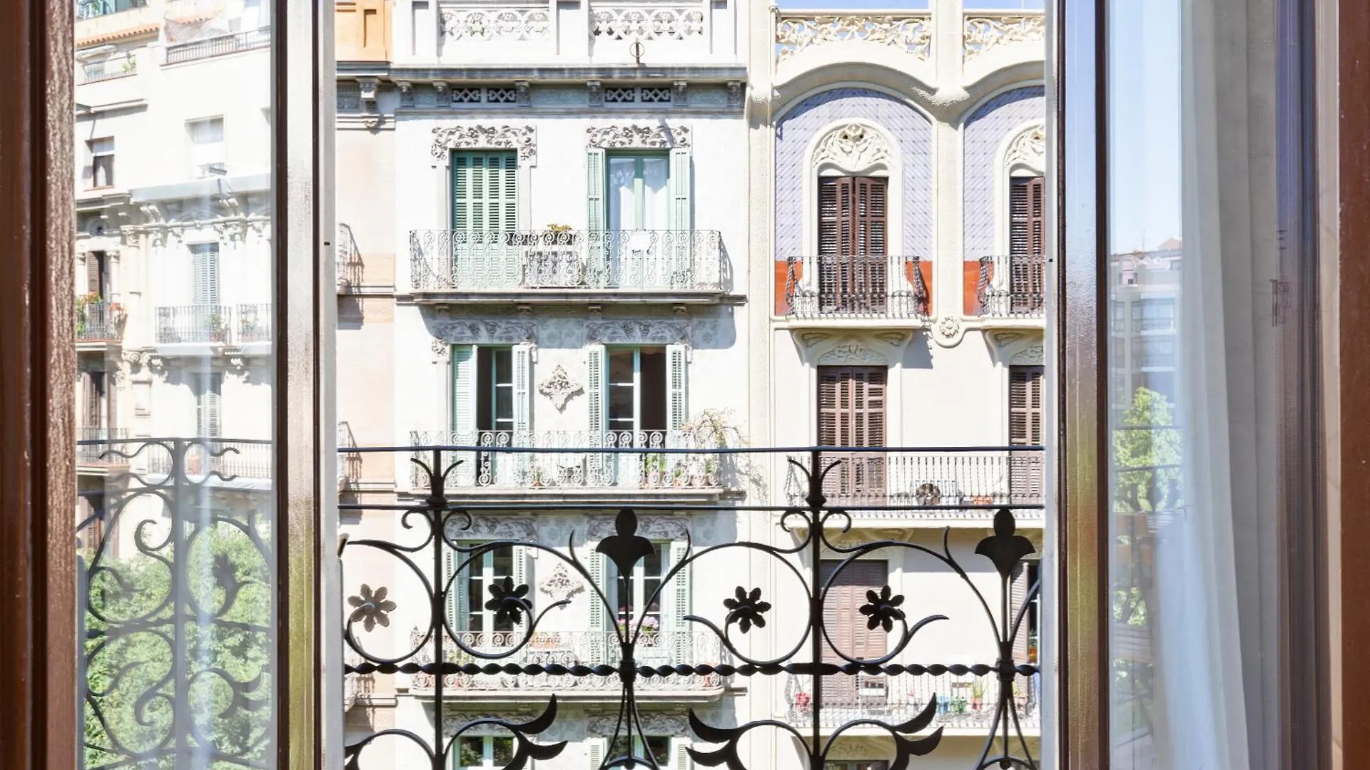 Bailen Apartments By Central Barcelona