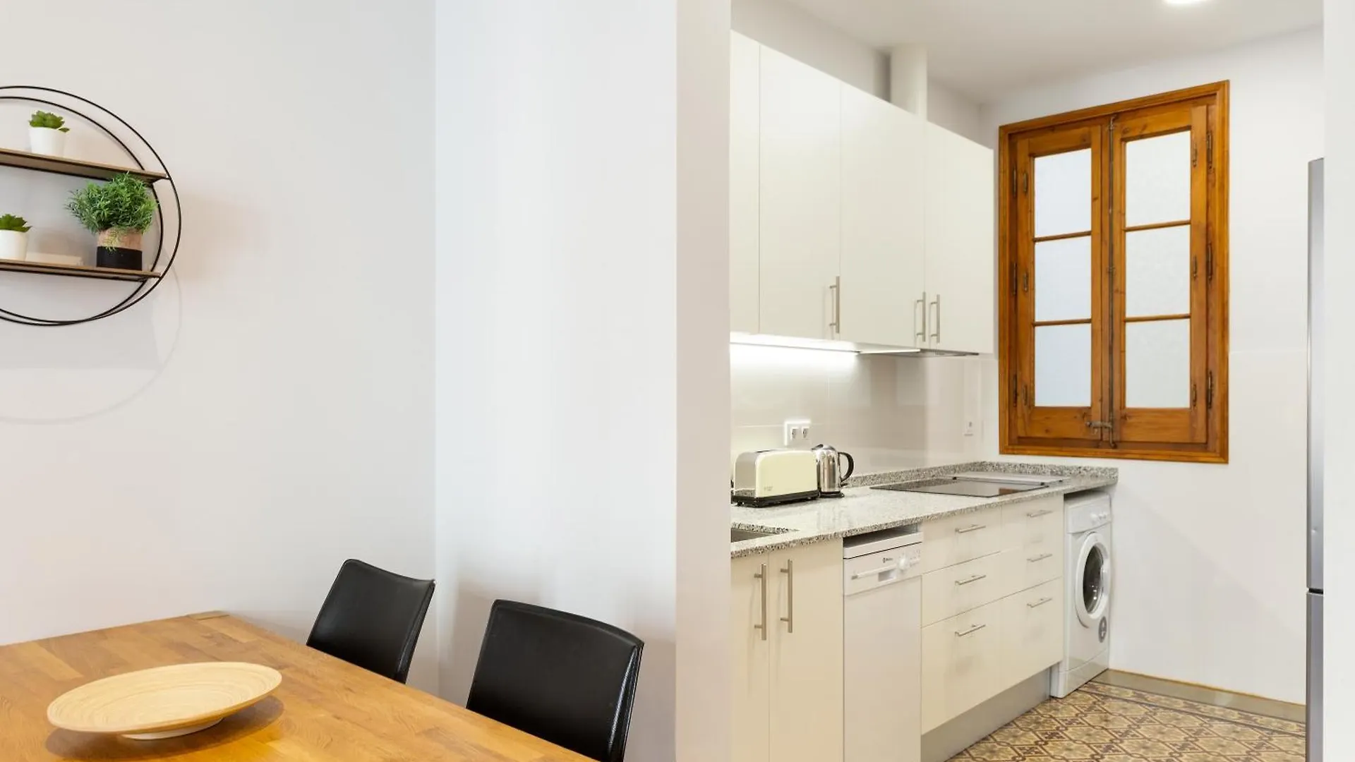 Bailen Apartments By Central Barcelona