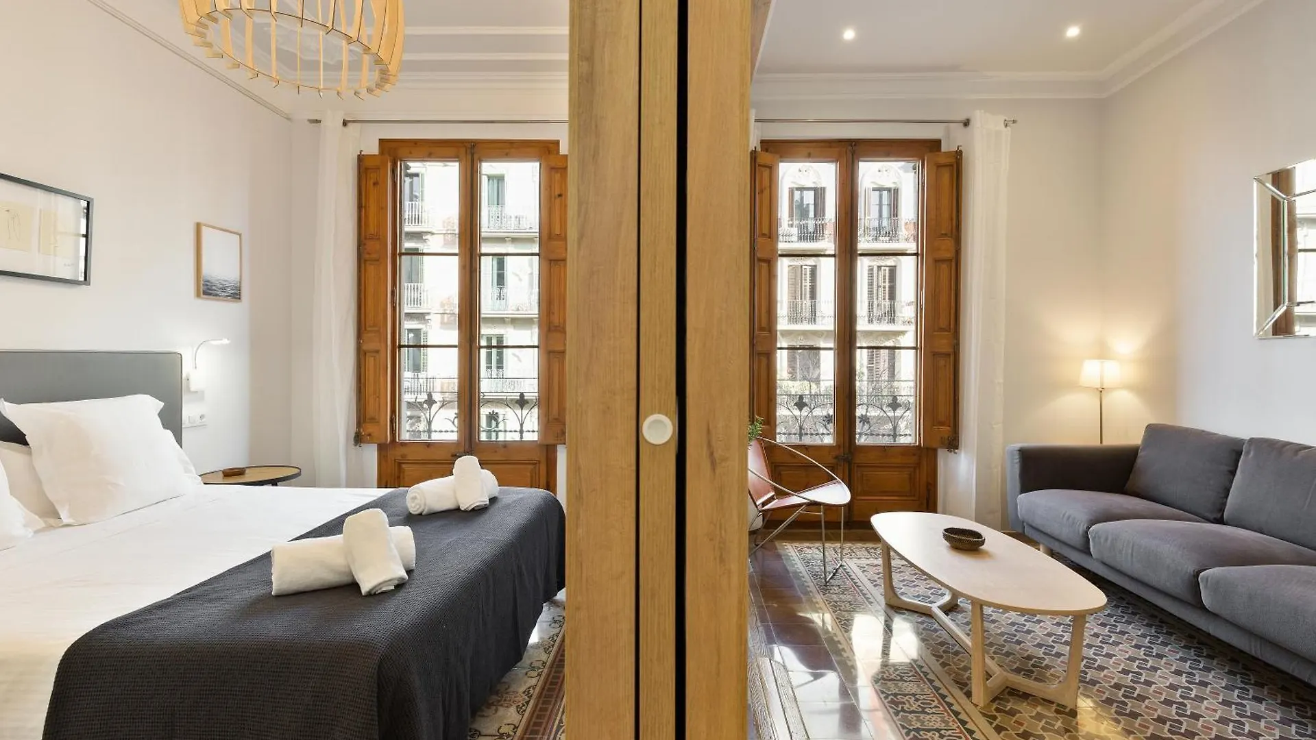 Bailen Apartments By Central Barcelona Spain