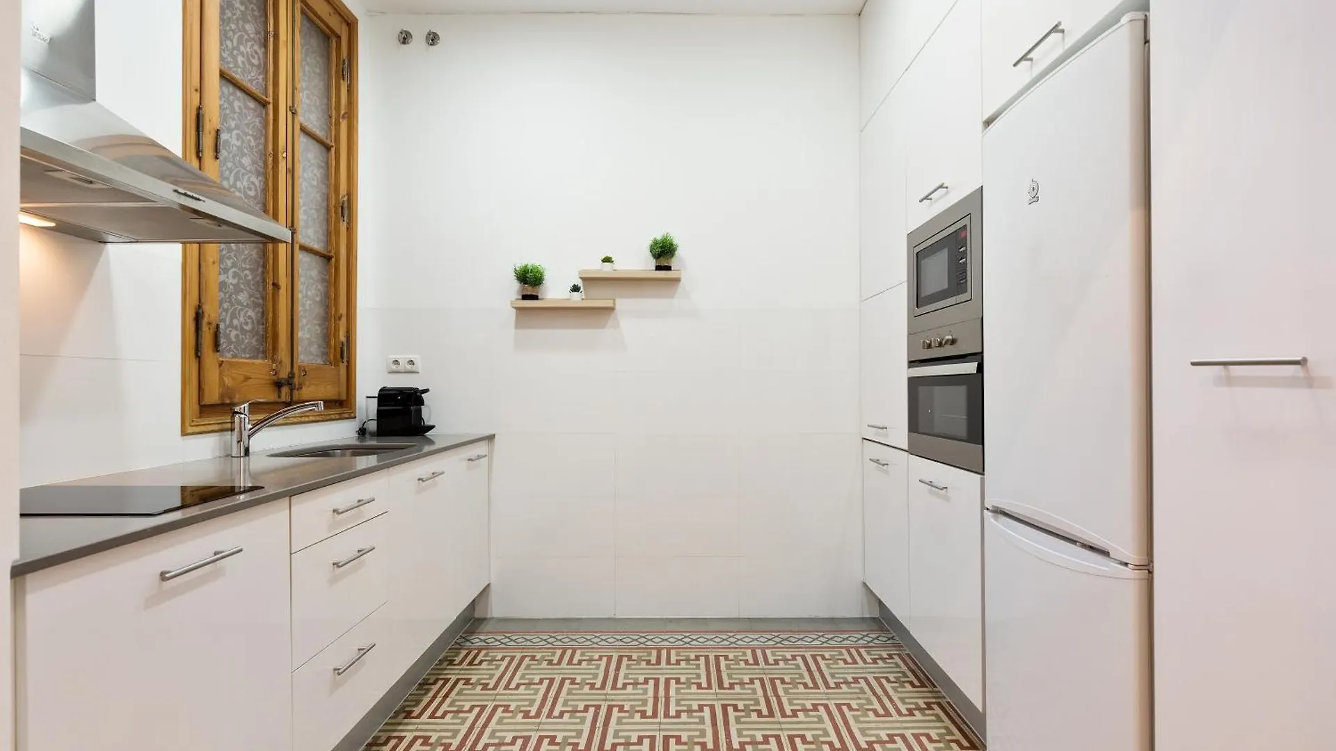 Bailen Apartments By Central Barcelona