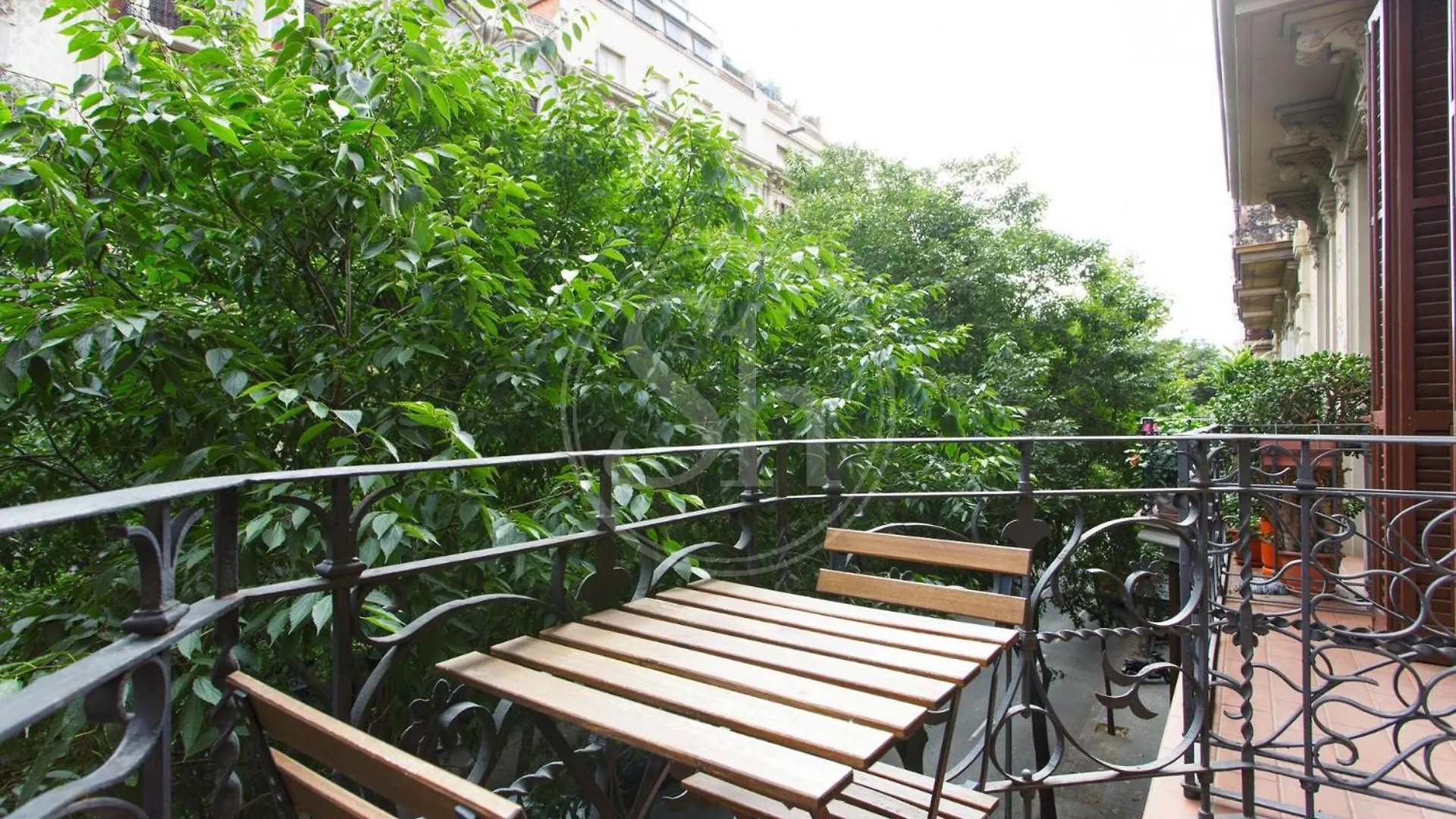 Bailen Apartments By Central Barcelona