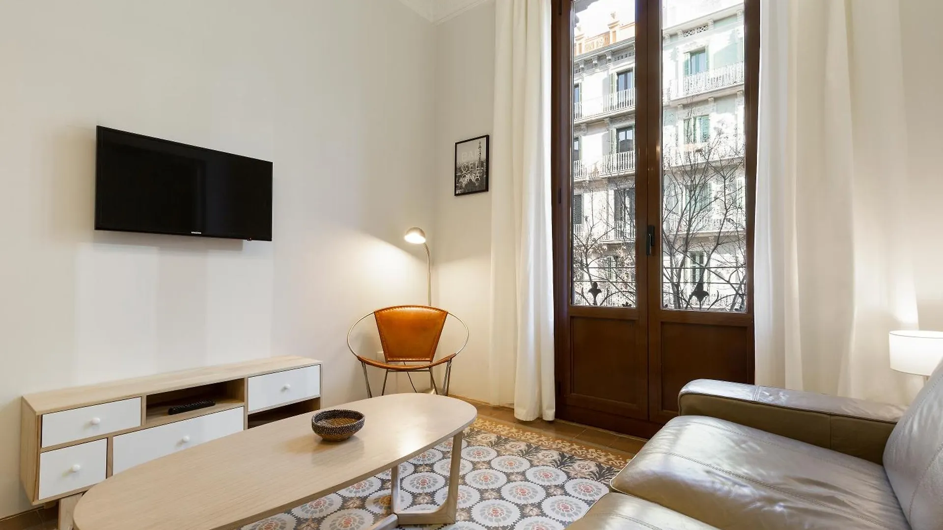 Bailen Apartments By Central Barcelona
