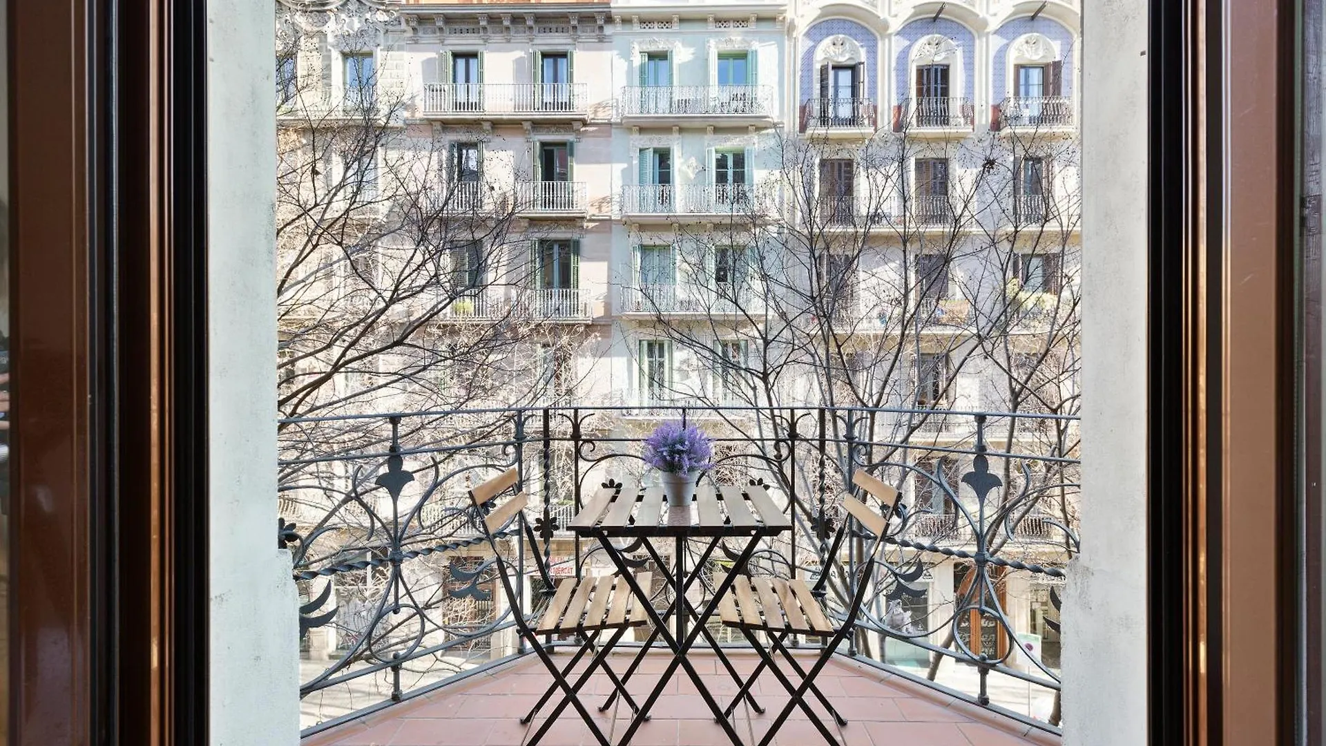 Bailen Apartments By Central Barcelona Spain