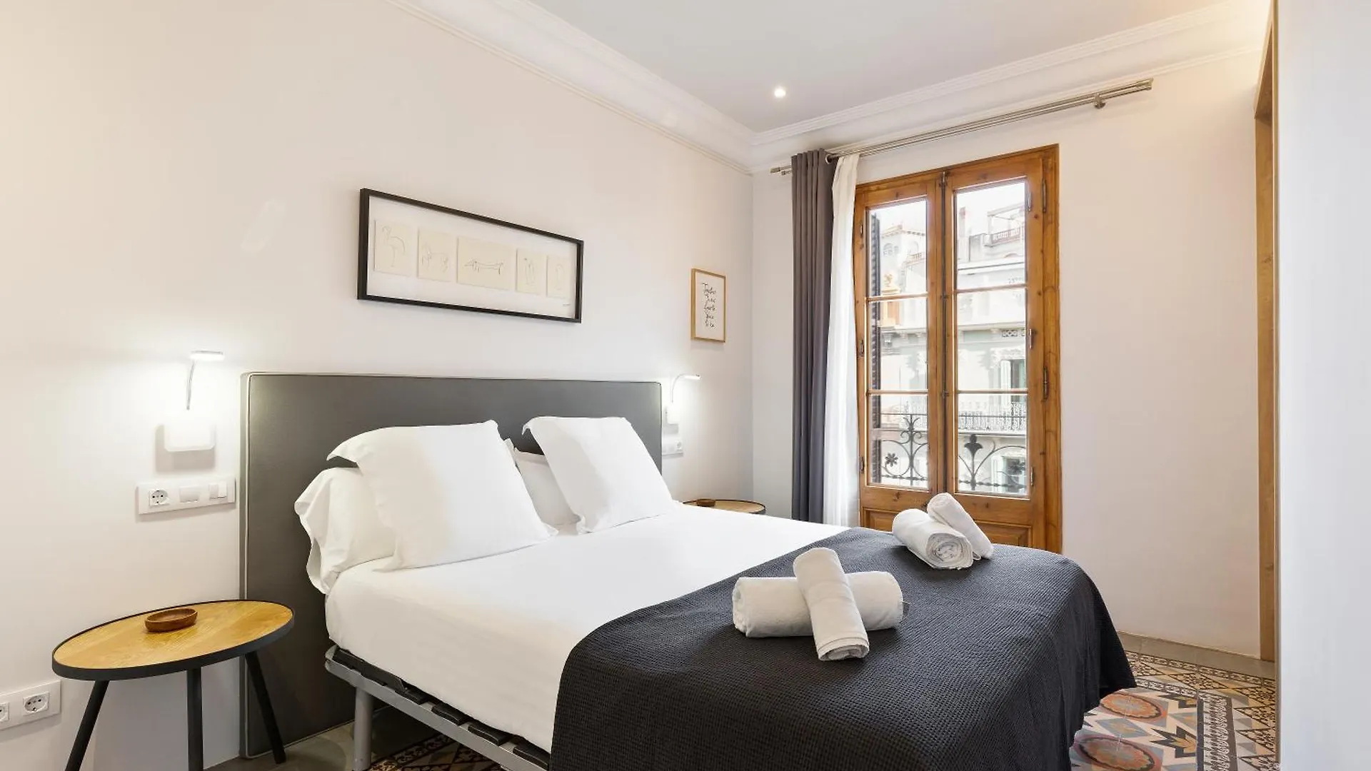 Bailen Apartments By Central Barcelona Spain