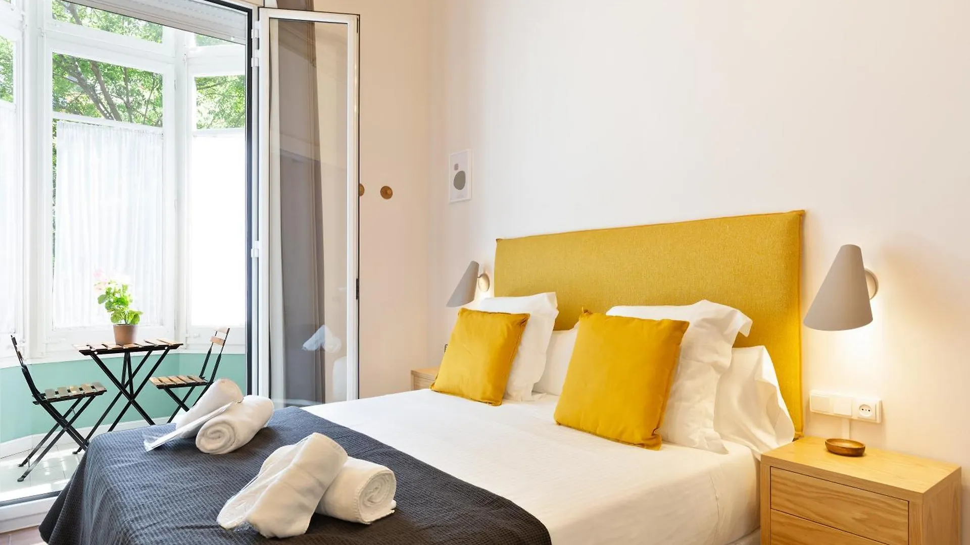 Bailen Apartments By Central Barcelona