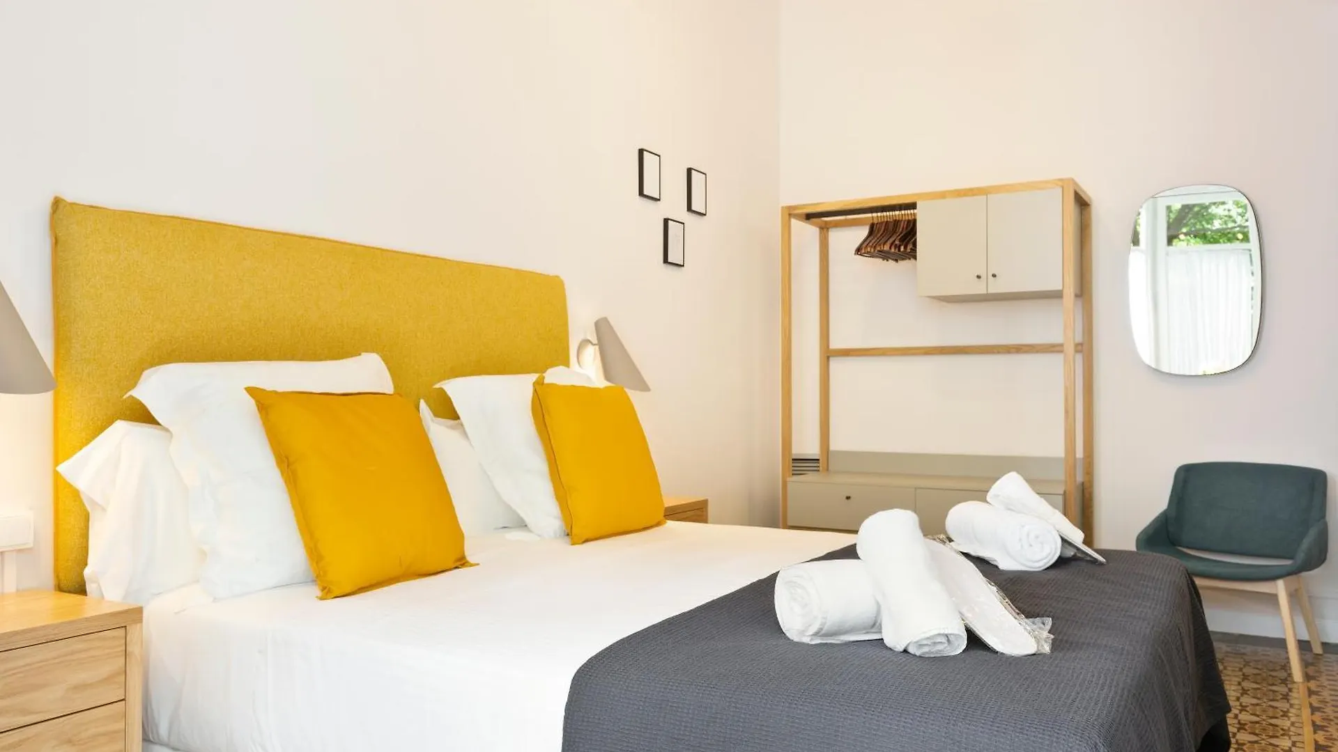 Bailen Apartments By Central Barcelona