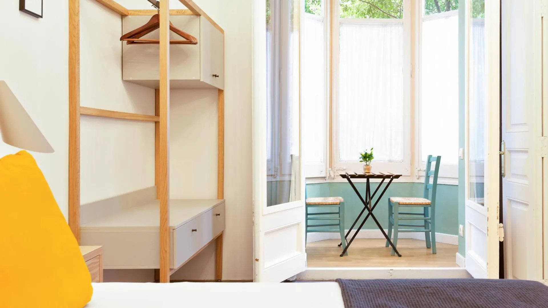 Bailen Apartments By Central Barcelona