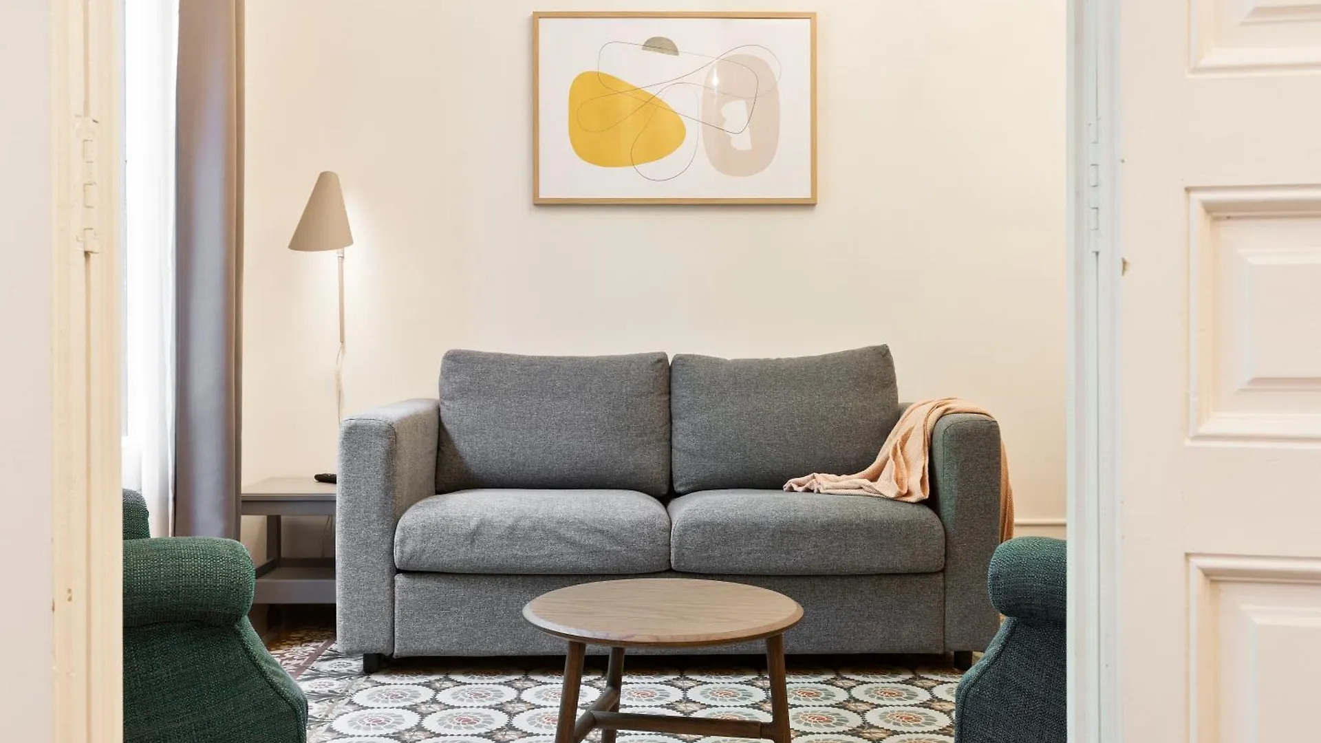 Bailen Apartments By Central Barcelona Spain