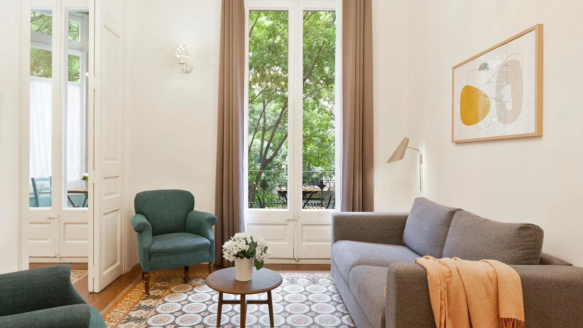 Bailen Apartments By Central Barcelona