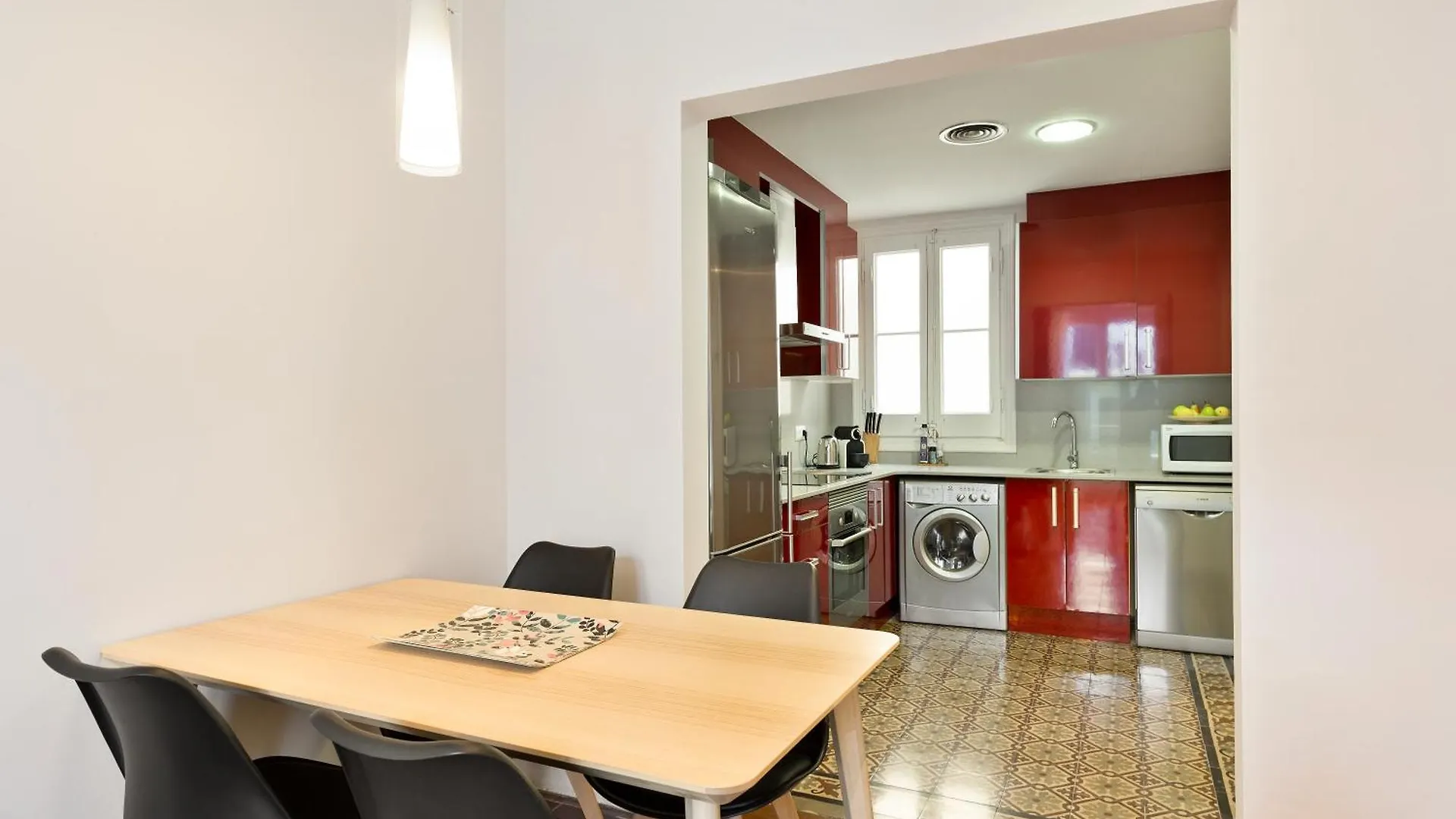 Bailen Apartments By Central Barcelona