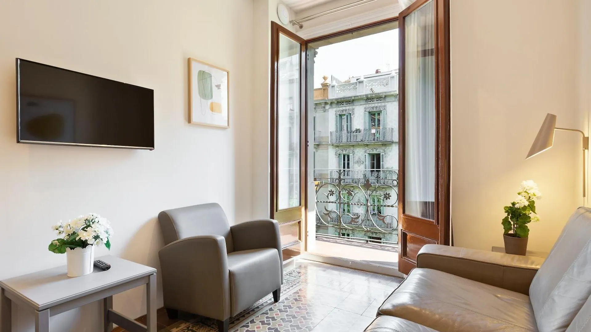 Bailen Apartments By Central Barcelona