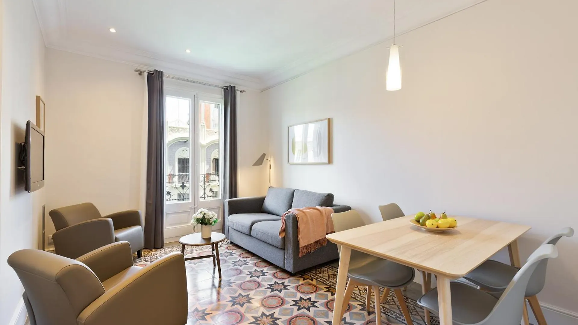 Bailen Apartments By Central Barcelona