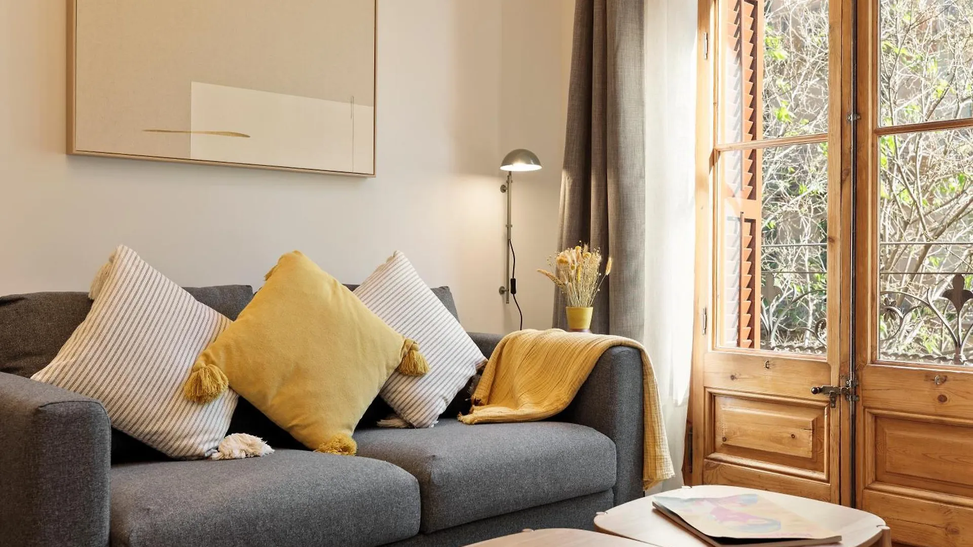Bailen Apartments By Central Barcelona