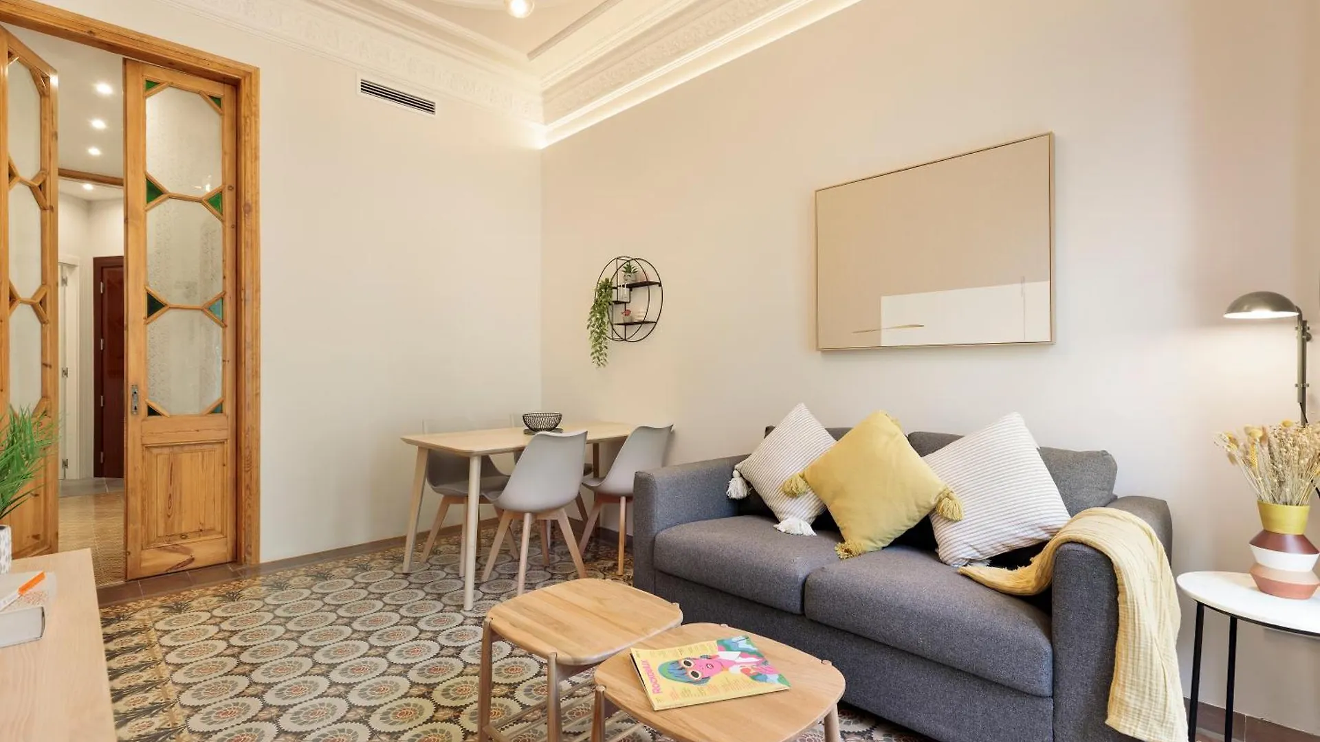 Bailen Apartments By Central Barcelona