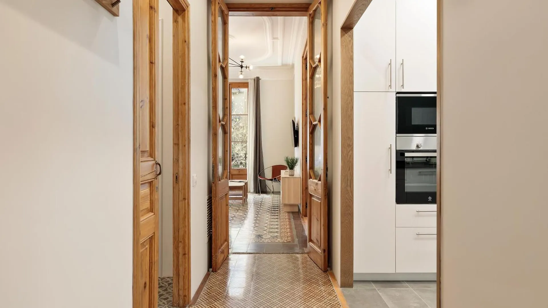 Bailen Apartments By Central Barcelona Spain